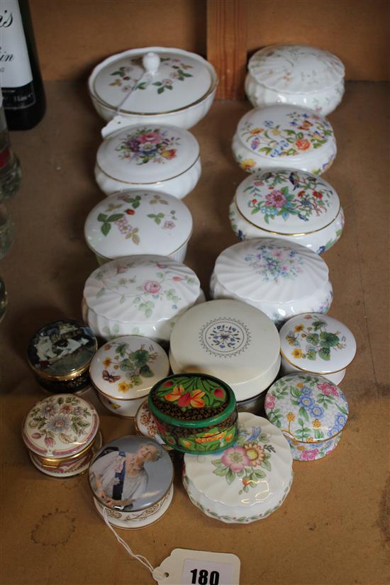 Quantity of ceramic and other boxes